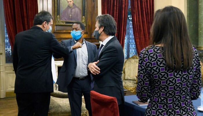 El presidente de la Cámara de Diputados recibió a la misión del FMI