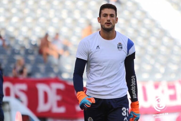 Acusan a un futbolista argentino de falsificar cuatro controles de COVID-19