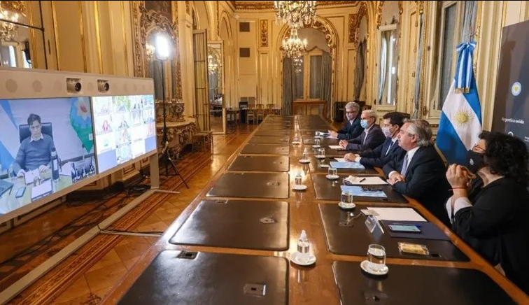 Fernández se reúne con gobernadores para terminar de definir las restricciones