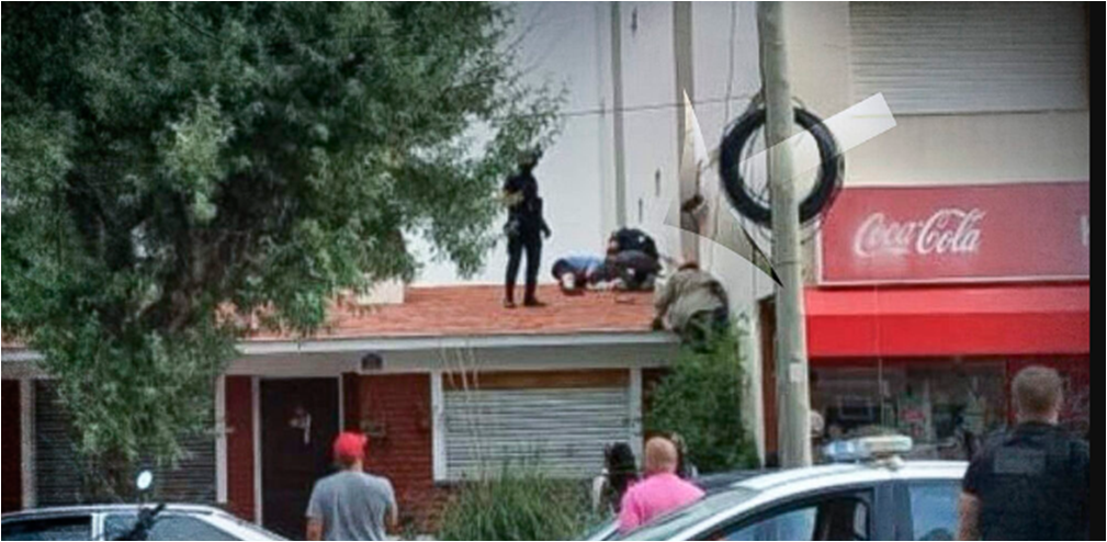 TRAGEDIA: Bebé de un año MURIÓ tras caer de un cuarto piso mientras su MAMÁ dormía la siesta￼