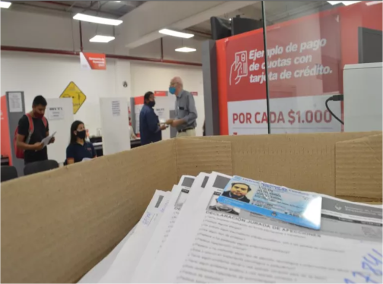 Que no te agarren en Off-Side: reprogramaron los turnos en el Centro Emisor de Licencia de Conducir