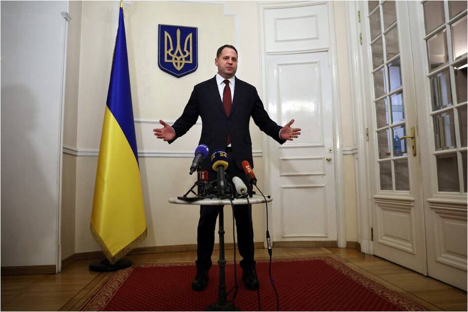 Diálogo en París para evitar un conflicto armado en Ucrania