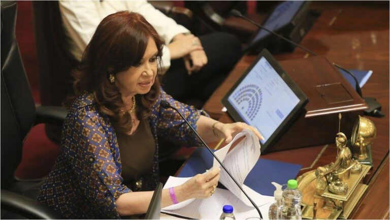 Roto el FDT, Cristina Kirchner filtra su negativa con el FMI