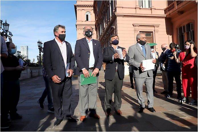 Entidades del agro renuevan los reclamos contra el Gobierno por la eliminación de retenciones￼