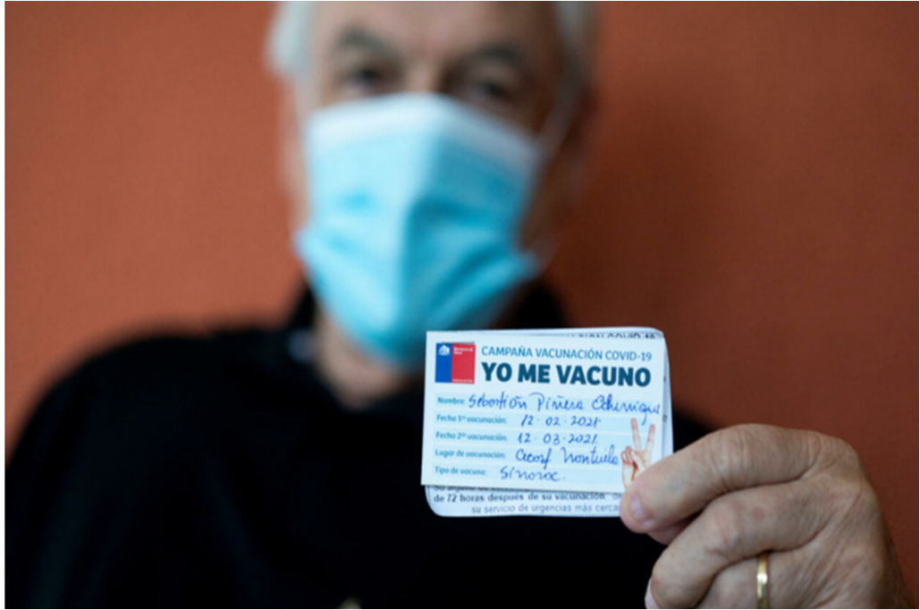 Piñera recibe cuarta dosis de vacuna contra el coronavirus para iniciar proceso masivo￼