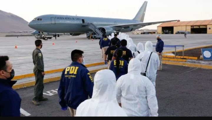Una errónea acusación sobre deportaciones desata un escándalo político en Chile