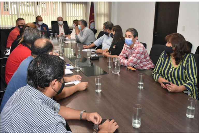 Se acordó el ansiado adelanto del aumento para los docentes en junio y julio