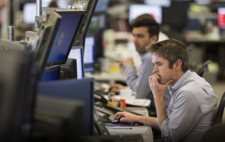 Ganancias de AB InBev suben gracias a las alzas de precios y Latinoamérica