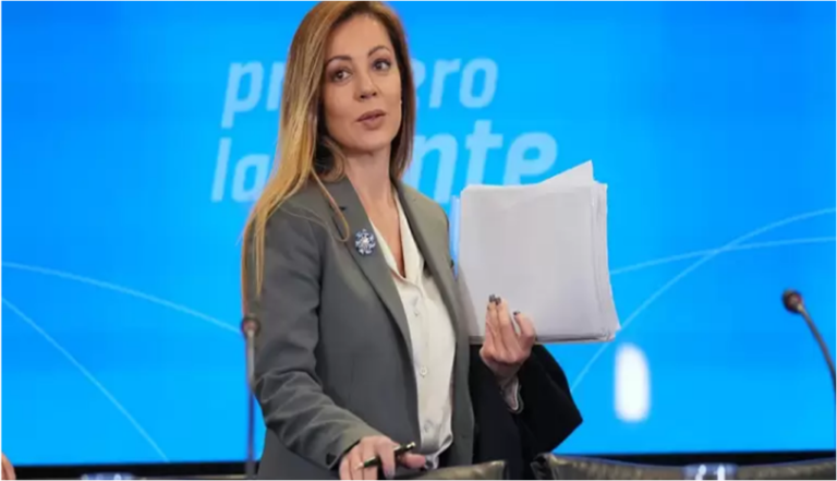 Flavia Royón: “Pensamos un sistema de tarifas más justas para seguir acompañando al que más lo necesita”