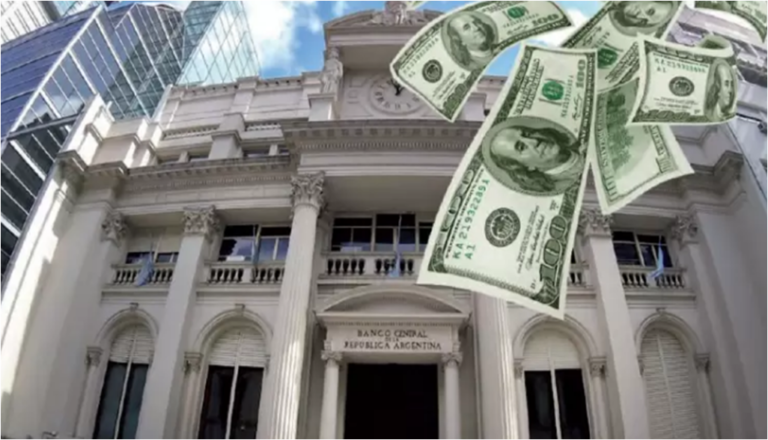 El Gobierno sale a “cazar” dólares a días de que el Indec publique la balanza comercial