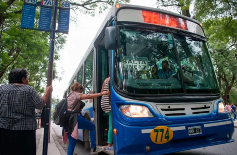 Paradas especiales y cambios de frecuencia: así estará funcionando Saeta durante el Milagro 2022