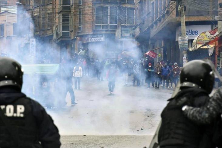 Bolivia: cocaleros avanzan hacia La Paz en una nueva protesta contra el gobierno￼