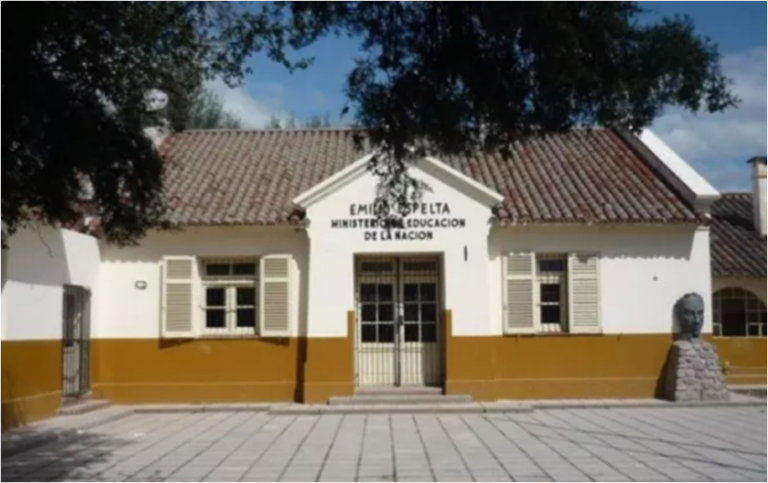 Robar les pareció poco: ladrones prendieron fuego un jardín de infantes