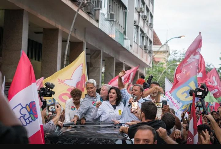 Elecciones en Brasil: bolsonaristas atacan a huevazos un acto en apoyo a Lula