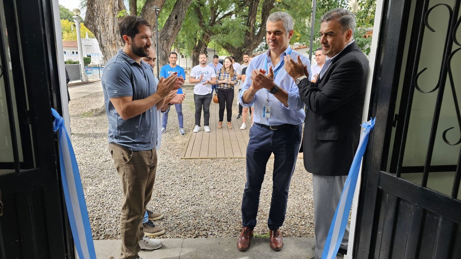 Municipio y el hospital Oñativia inauguraron un gimnasio terapéutico