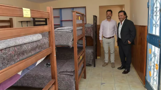 Abre sus puertas el Hogar de Noche: el Gobernador habilitó el refugio para las personas en situación de calle