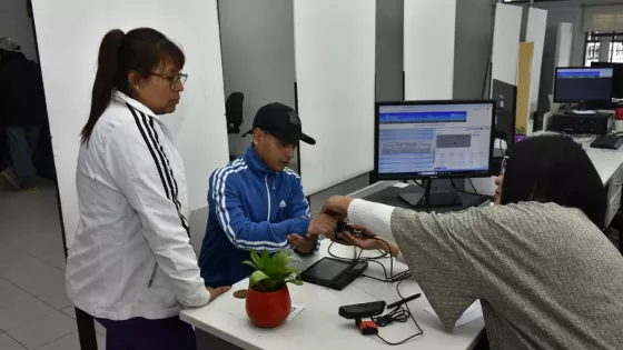 Se encuentra interrumpida la toma de trámites de DNI por una falla en la plataforma de pagos del RENAPER