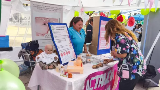 Salud Pública realizó una jornada de promoción de la Lactancia Materna en Plaza Belgrano