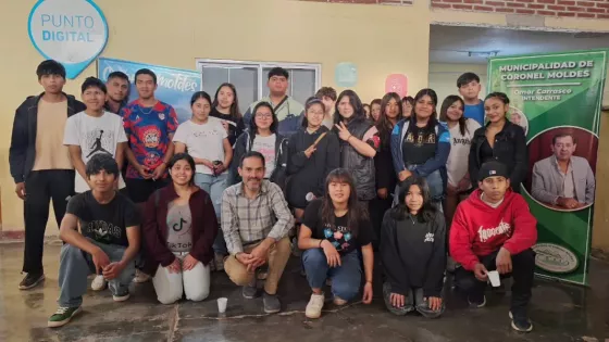 Coronel Moldes: 30 jóvenes se prepararon para capturar la esencia de nuestros árboles nativos