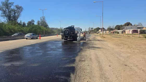Pavimentaron la calle que conecta Hipólito Yrigoyen con el puente que ingresa a la localidad