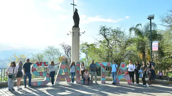 104051-salta-recibio-el-primer-vuelo-directo-desde-panama-con-un-fam-press-internacional