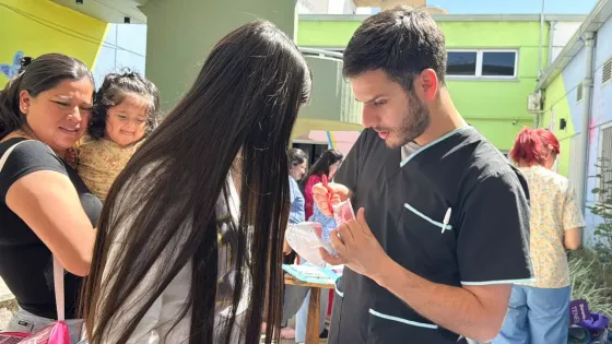 El Materno Infantil realizó una feria por la Semana de las Adolescencias