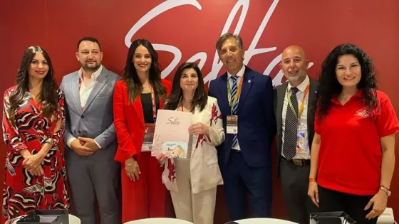 104138-salta-y-mendoza-firmaron-un-convenio-para-potenciar-la-ruta-del-vino-en-los-mercados-nacional-e-internacional
