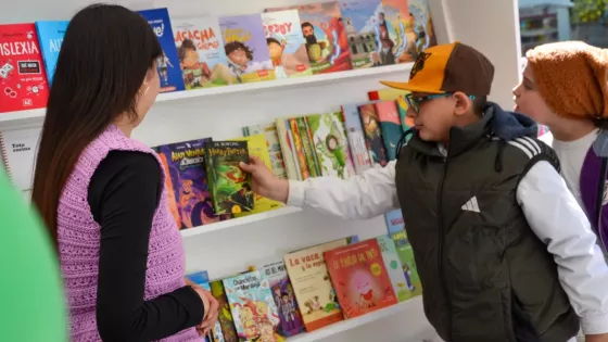 Viernes en la Feria: talleres, homenajes y música para toda la familia