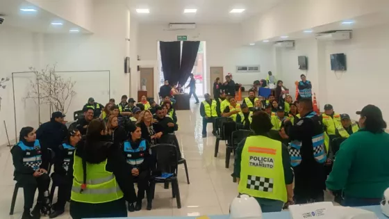 Capacitaron a inspectores de tránsito de Aguaray y Salvador Mazza