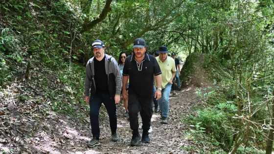 El Gobernador y el Embajador de Francia recordaron a las turistas francesas y a todas las víctimas de violencia de género