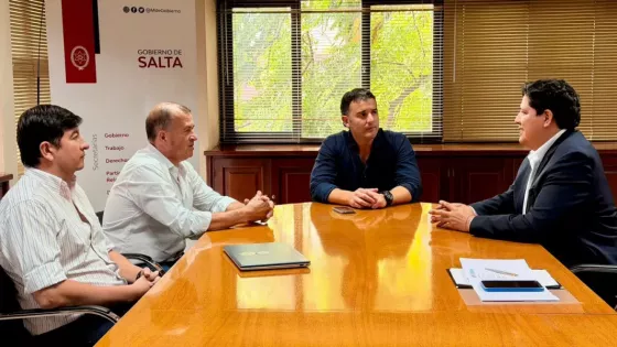 Aguas del Norte avanza con la regularización de las conexiones domiciliarias en El Quebrachal