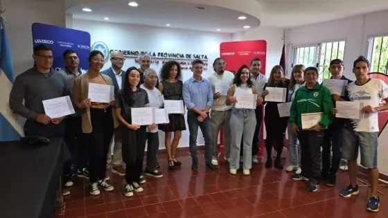 Se realizó la entrega de certificados del curso de capacitación en atletismo