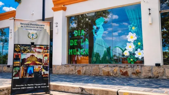 Exposición y venta de productos de laborterapia por el Día Internacional de la Mujer