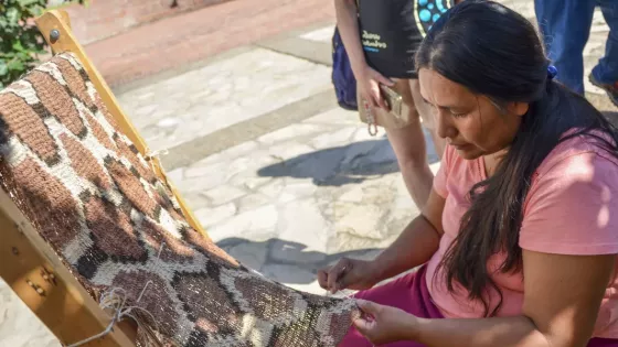El Mercado Artesanal de Salta celebra hoy el Día del Artesano con identidad, tradición y saberes