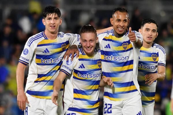 Boca aplastó en Paraguay a Recoleta y está en cuartos de final de la Copa Sudamericana