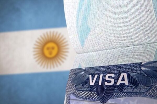 Visa Waiver: Lamelas dijo que trabaja para que los argentinos viajen a EE.UU. sin visa